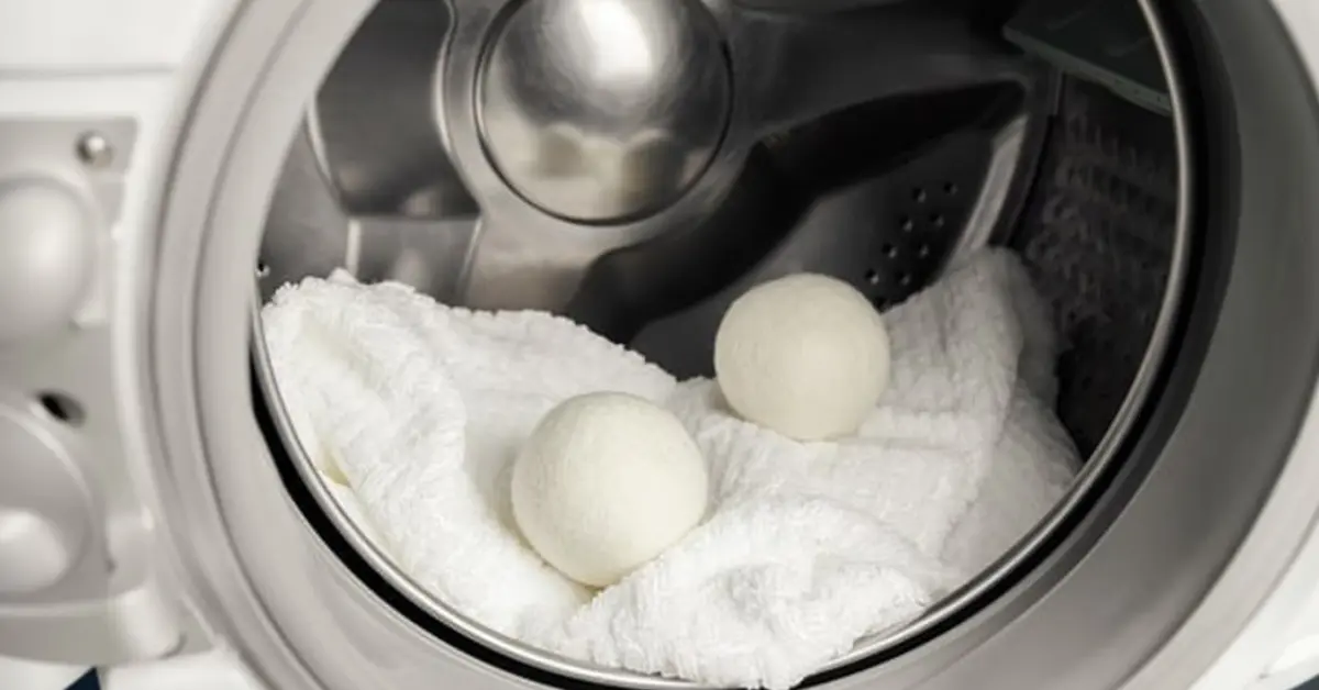 how to scent wool dryer balls